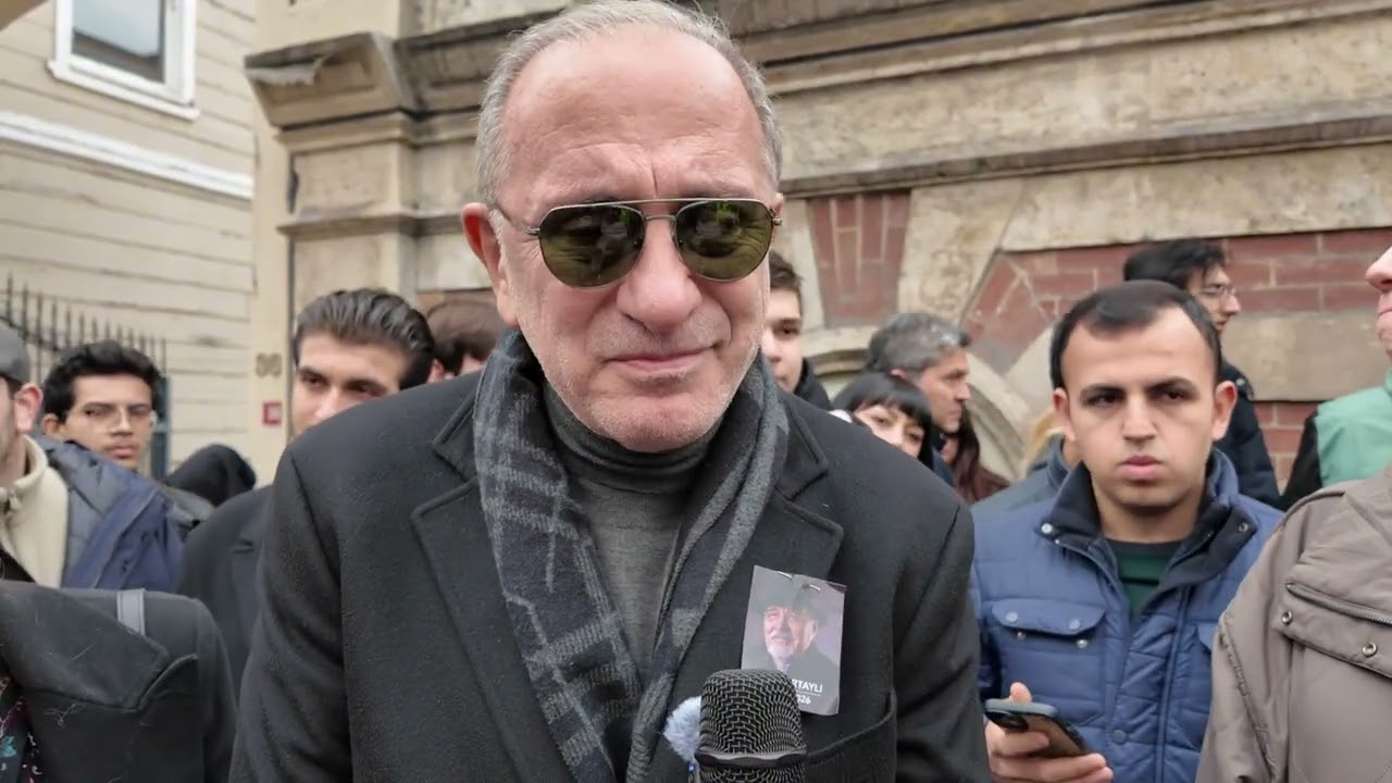 İLBER ORTAYLI İÇİN İETT’DEN ÖZEL SAYGI OTOBÜSÜ