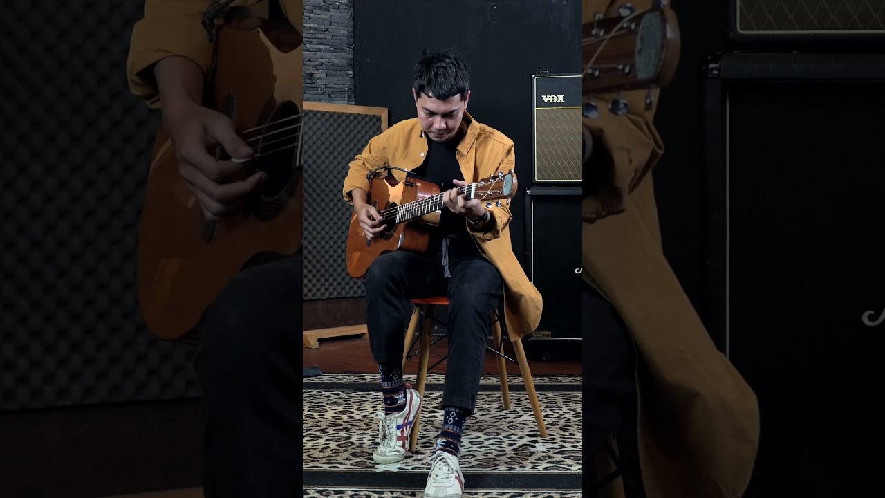How to Mic a Steel String Acoustic Guitar with SEM-02 | Sound Sample