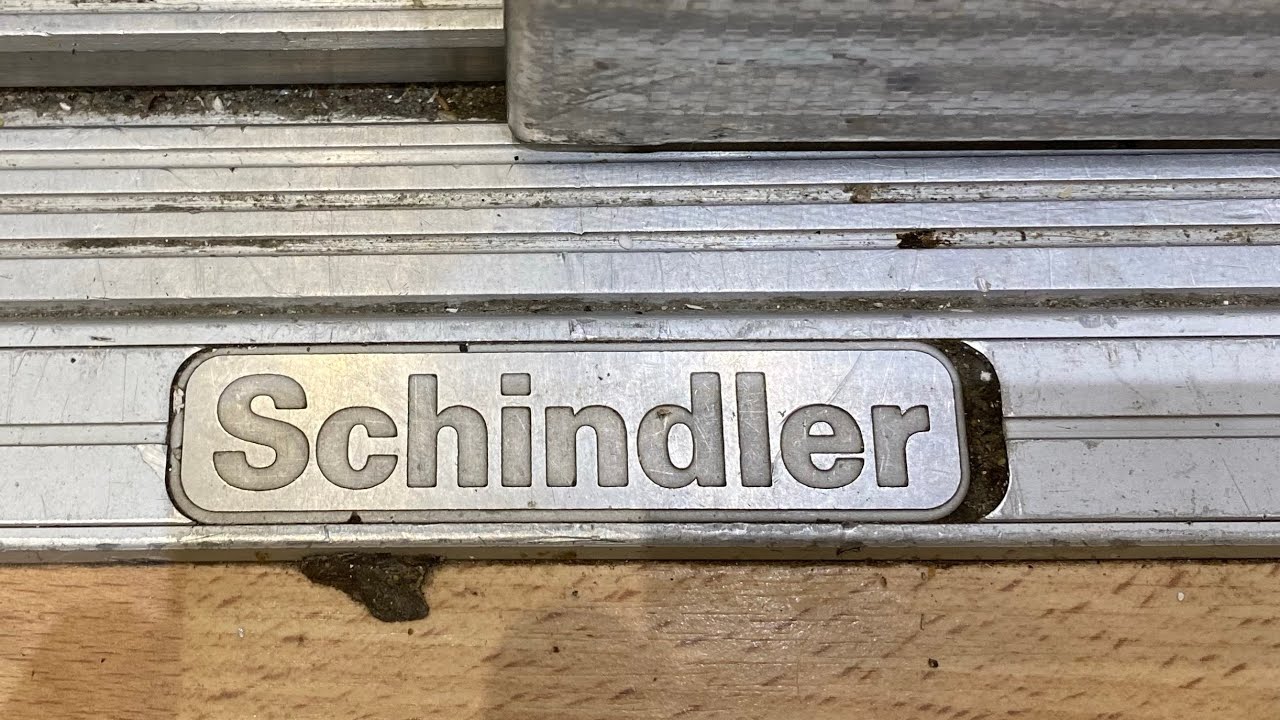 Présentation d’un magnifique Schindler Eurolift Saint Leu la forêt France 