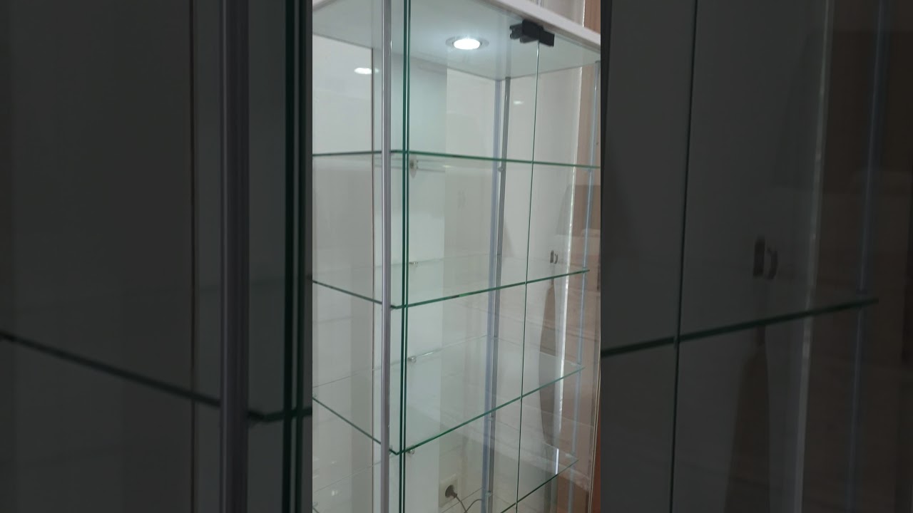 LEMARI PAJANG DISPLAY RAK KACA DX7 PUTIH CABINET JEFFREY WOODMACHINE 2020
