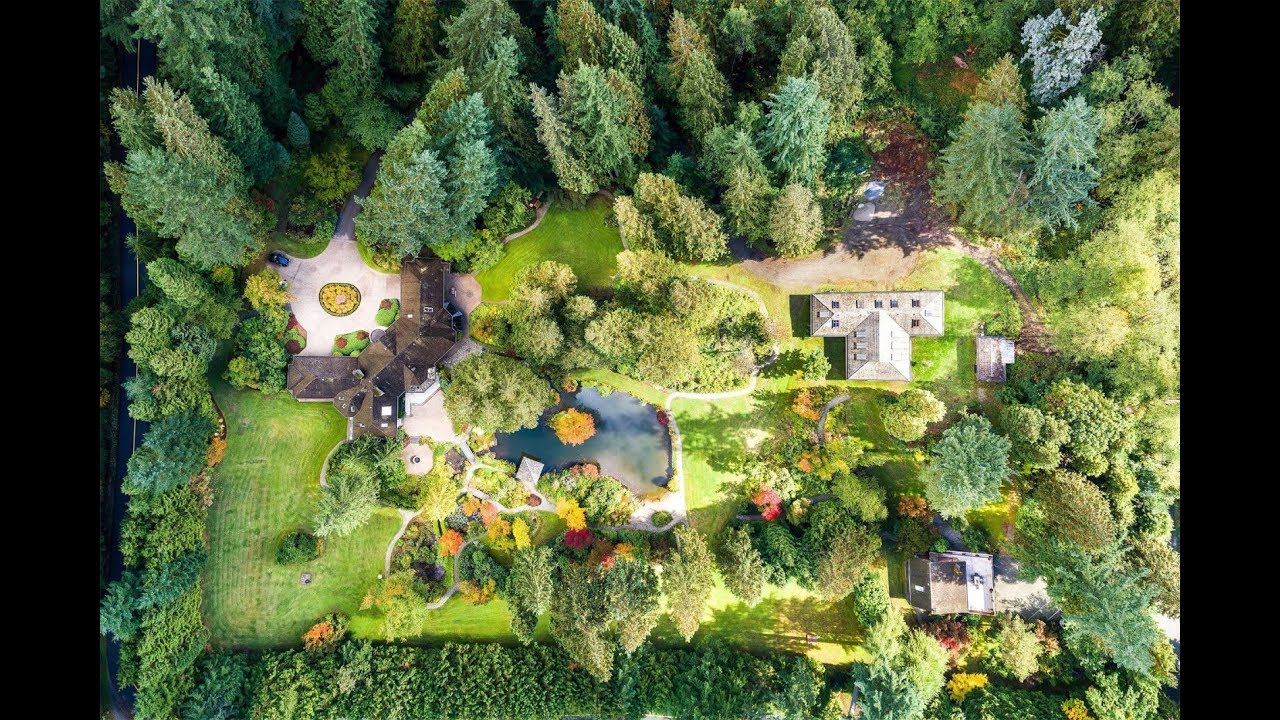 Exclusive Awe-Inspiring Sanctuary in North Vancouver, British Columbia, Canada