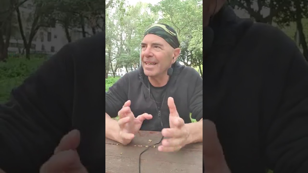 המסע אל מערכות היחסים פרק 216 - תורת ההנחות האוהבות.