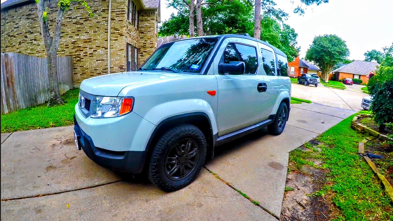 Honda element factory wheels and Gunmetal badges