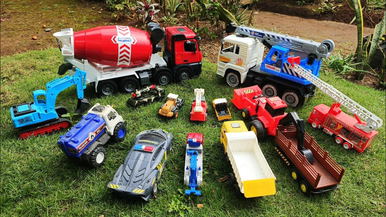 Mencari dan Merakit Mobil mobilan Truk Molen Besar Truk Crane Dumptruck Police car Slender Excavator