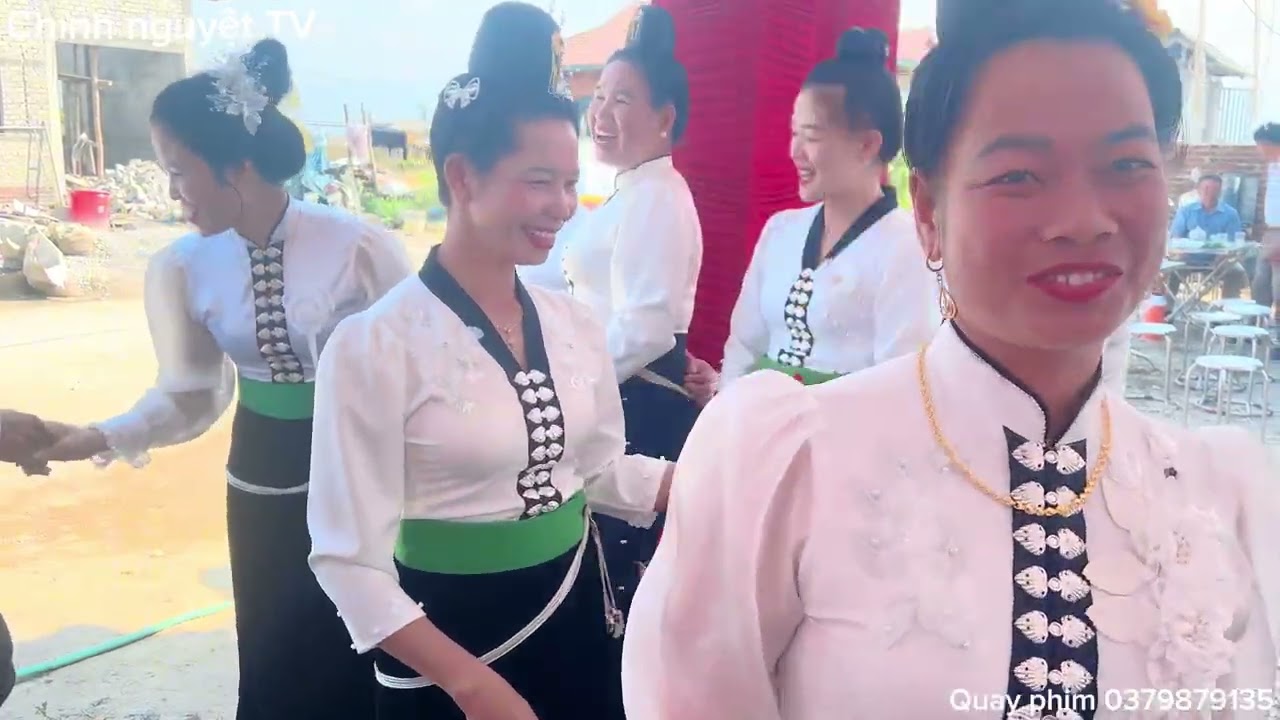 Toàn Cảnh Tân Gia. Anh Lường Văn Thanh & Lò Thị Muôn Bản Hồng Lếch Cuông Xã Thanh Nưa Điện Biên 