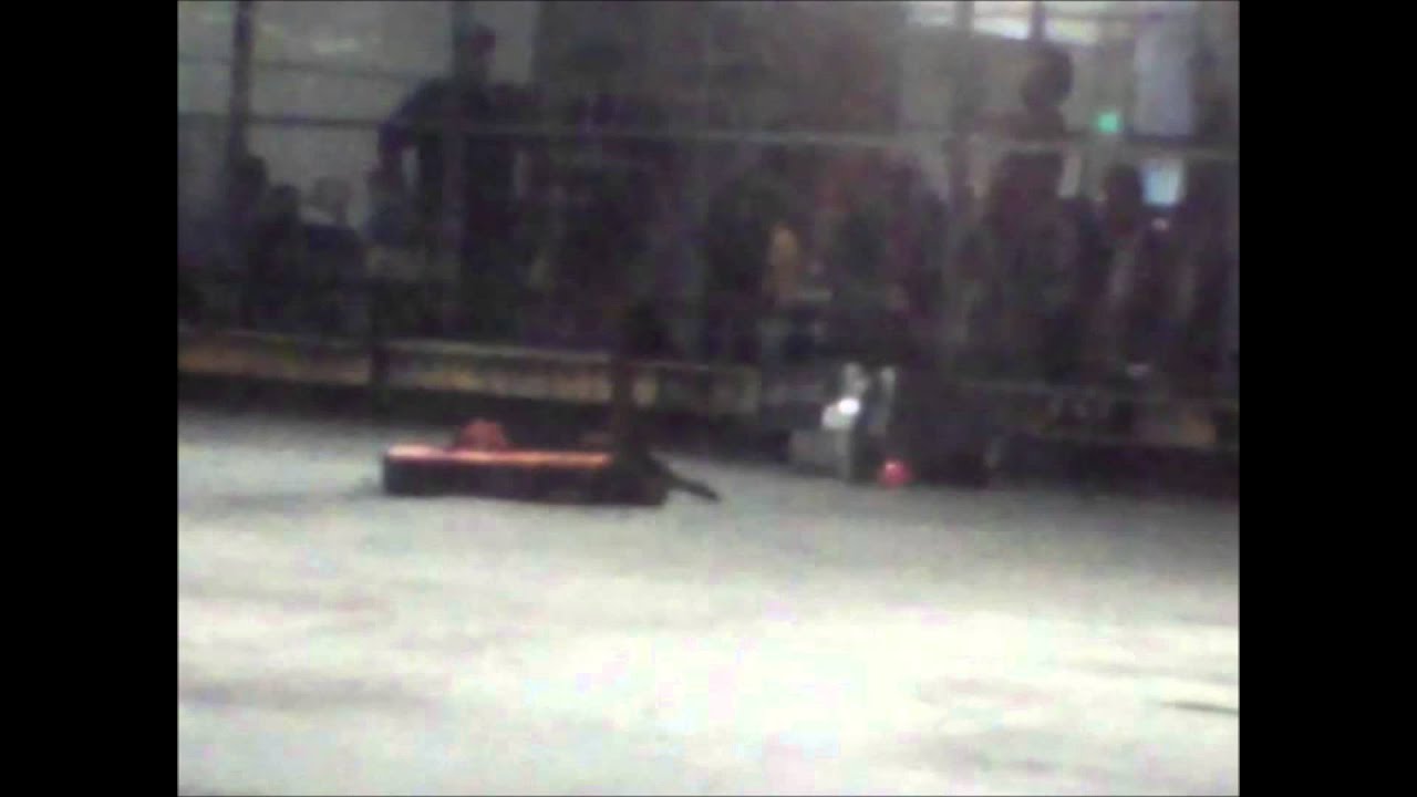Robogames 2015 - Gruff vs Whiplash
