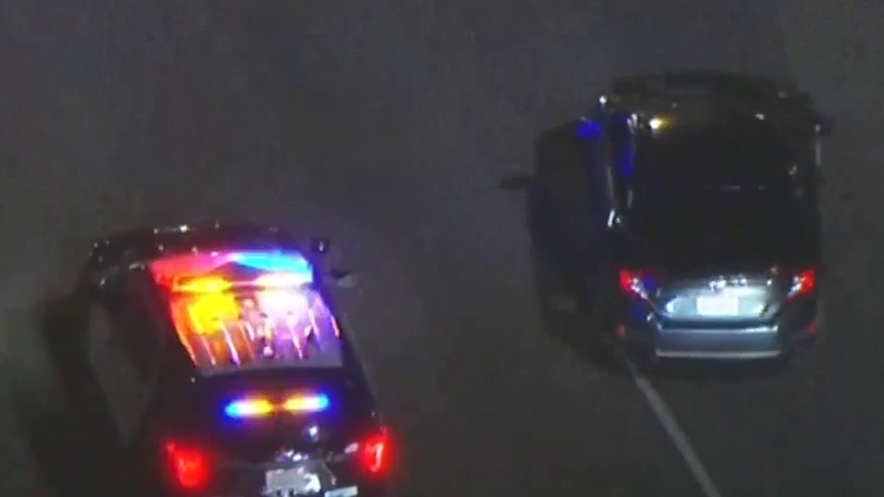 Woman accused of DUI leads police chase | FOX 11 LA