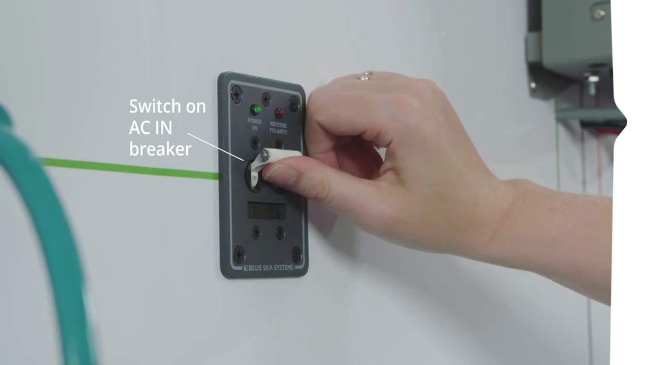 Видео инструкция по подключению Mastervolt CombiMaster