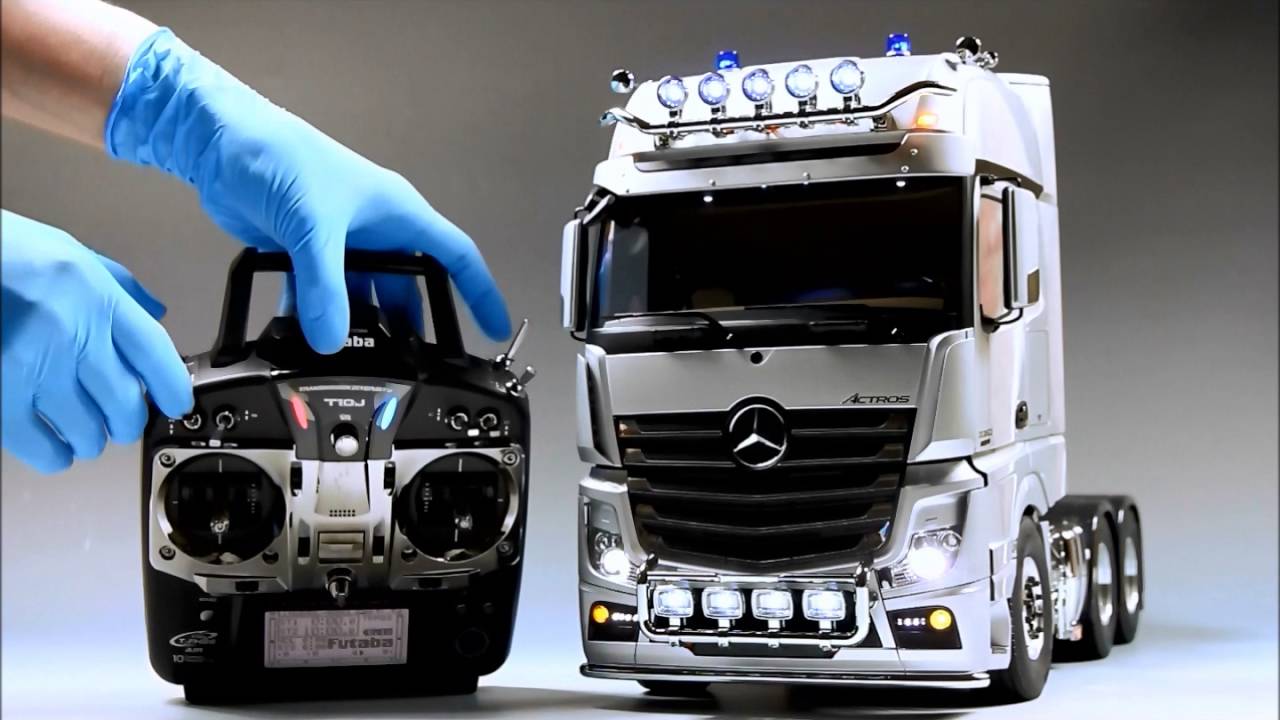 TAMIYA 1/14   ACTROS 3363   Futaba T10J　+　MFC03
