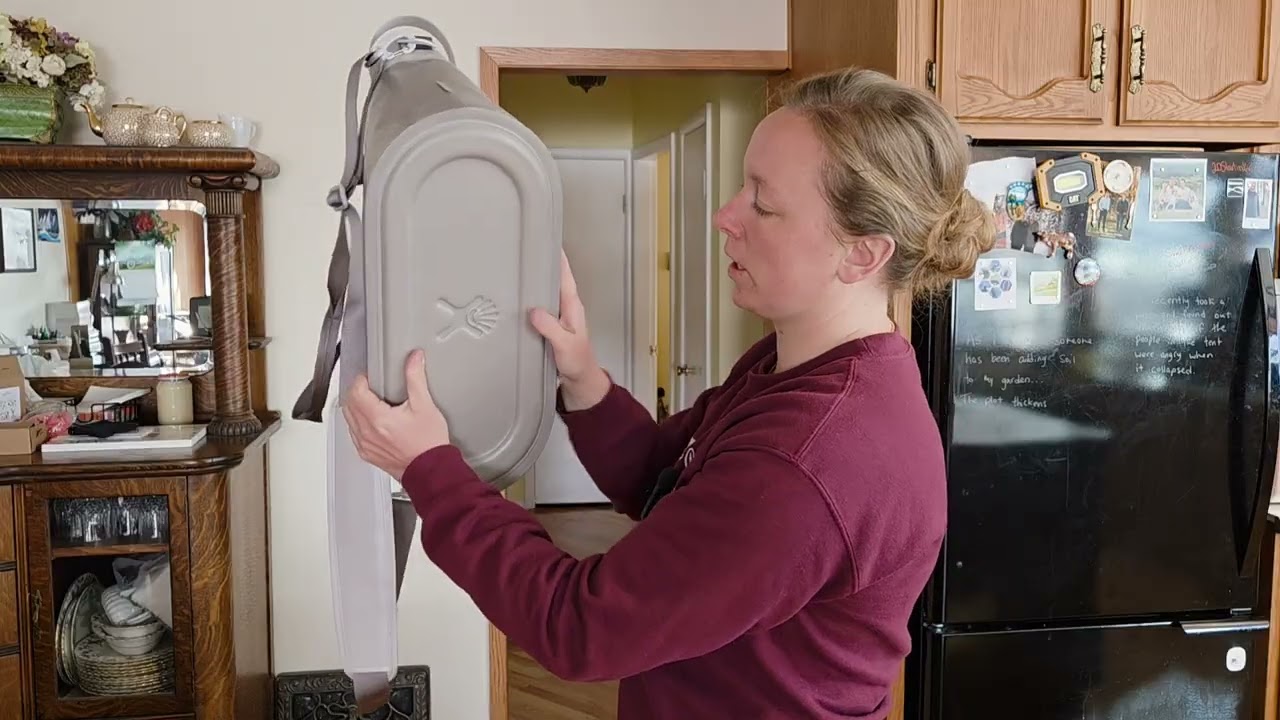 See the features of this Hydroflask cooler bag!