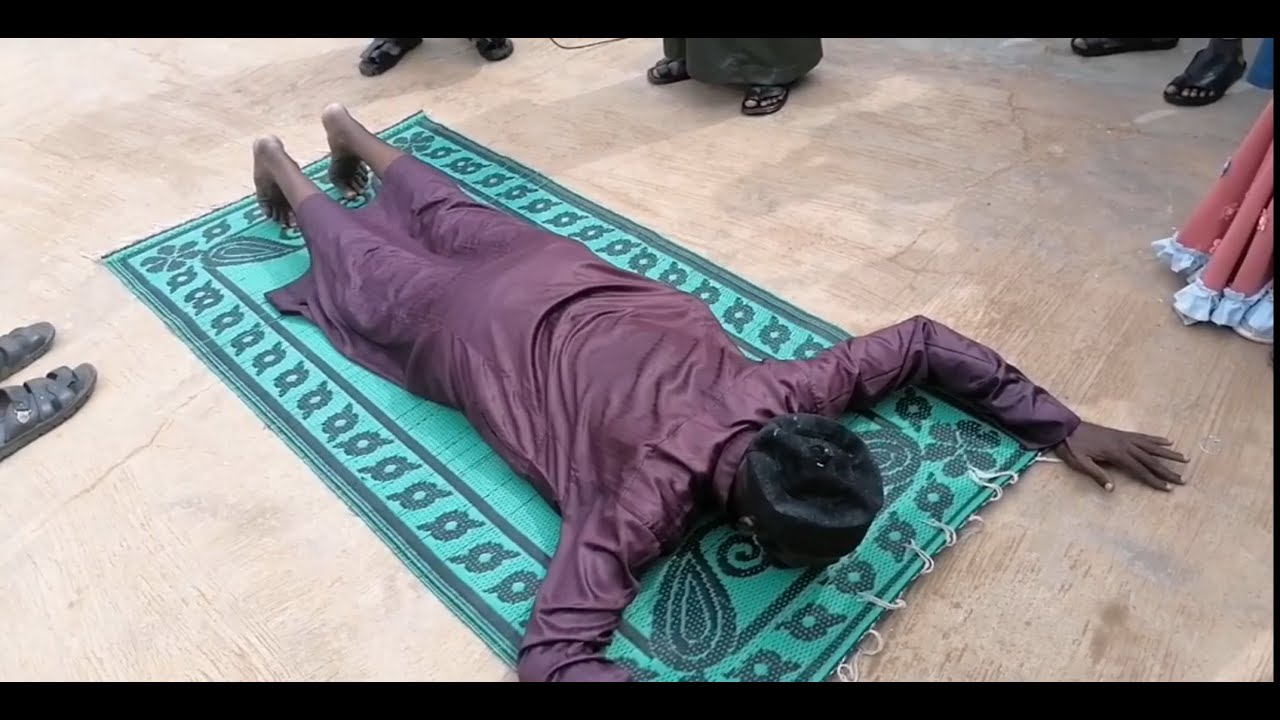 GREETINGS IN ISLAAM PRACTICALLY | BABA LAGBENI AND HIS STUDENTS