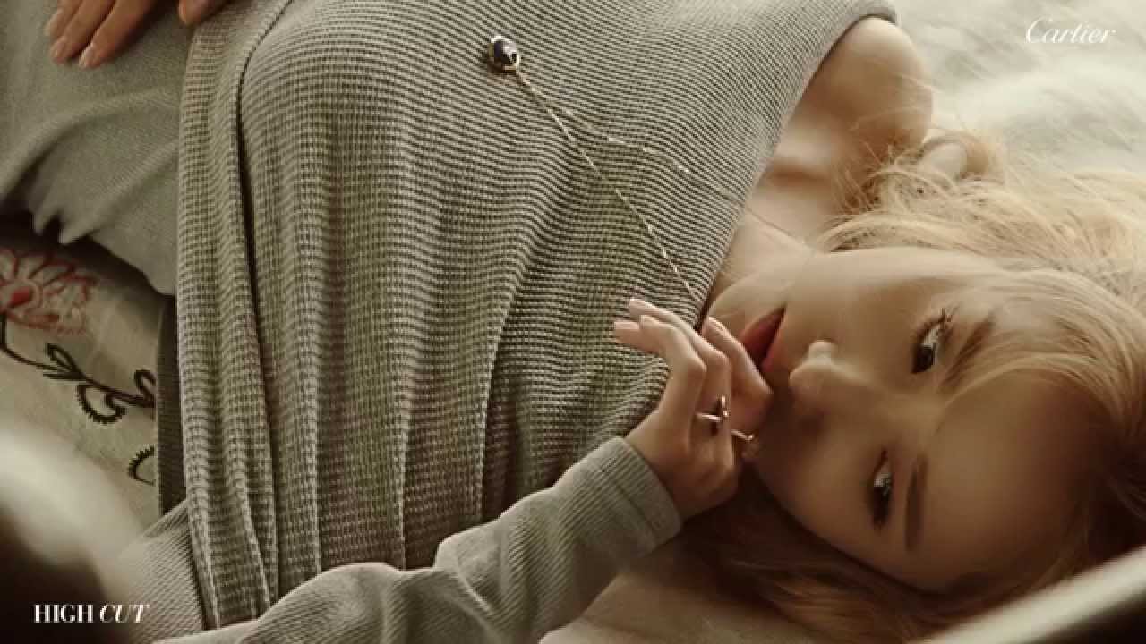 HIGH CUT vol.155 '‘금발 뮤즈’ 윤아의 황금빛 오후