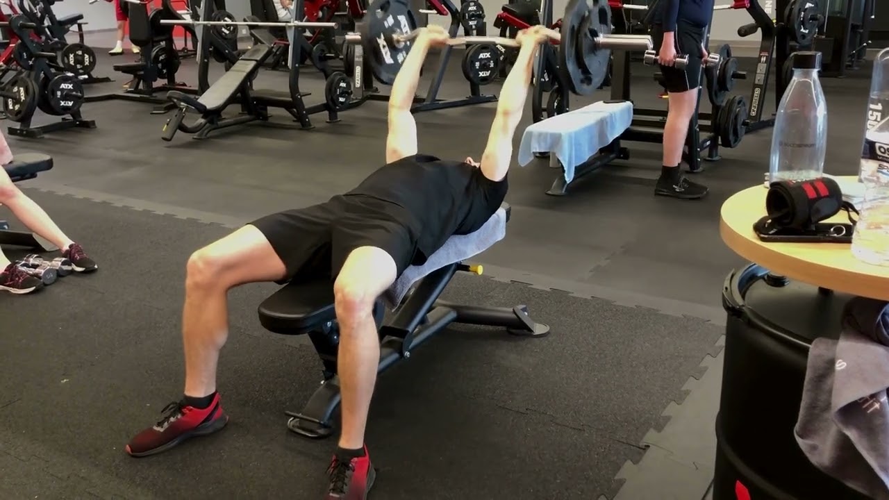 REDUKCJA - TRENING KLATKA TRICEPS DWUGŁOWE UDA I POŚLADKI