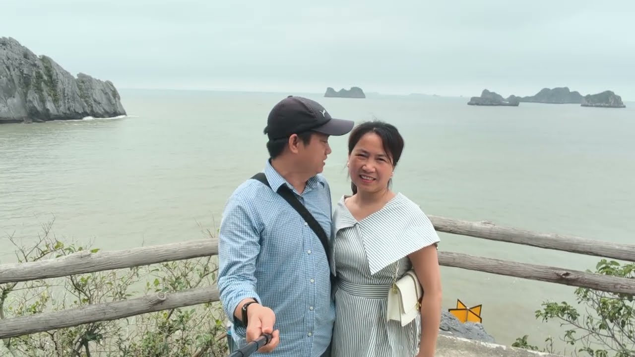 Đi bộ giữa trời, biển và vách đá tại Cát Bà