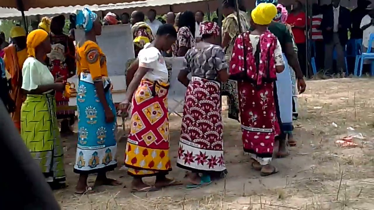 Grandmother kache kombe 