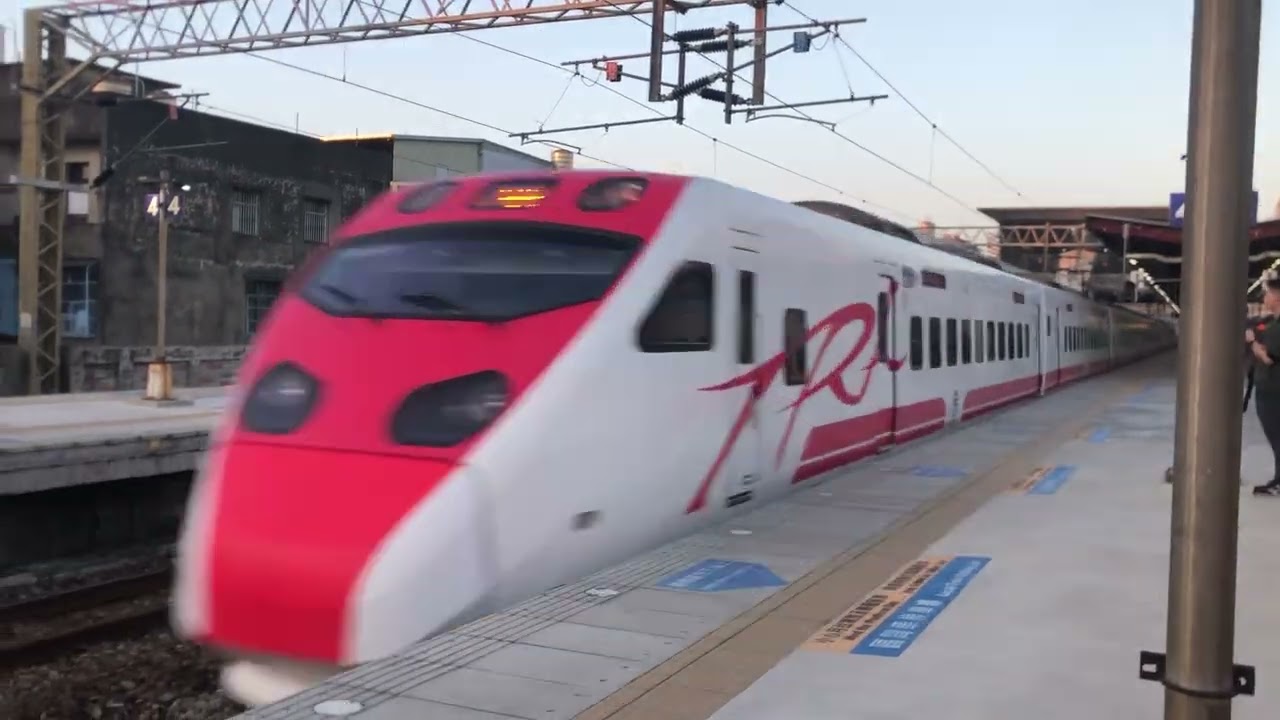 521次莒光號湖口站停車(E516)待避273次普悠瑪自強號