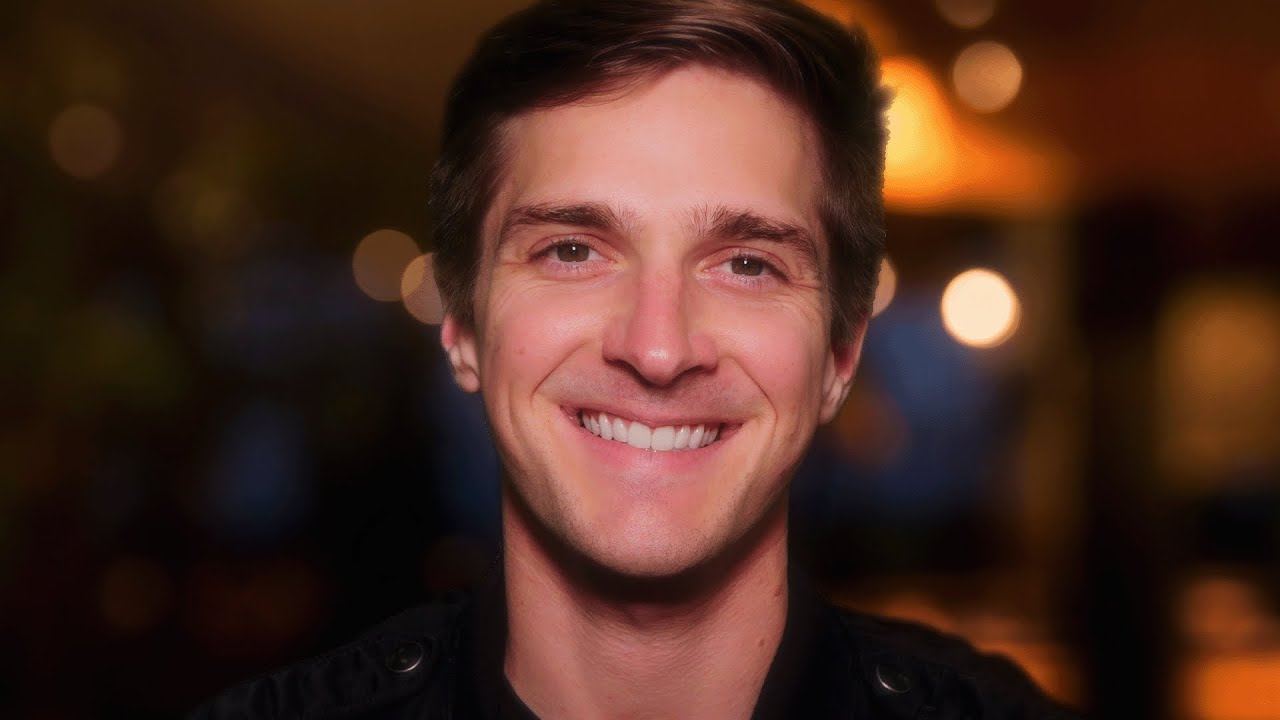 ASMR | First Date Roleplay (But He Can’t Stop Referencing SpongeBob) 💕🧽