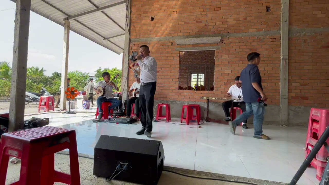 Xin mời quý vị thưởng thức tiếng hát của(Thanh Sơn)nhớ đăng ký kênh YouTube ủng hộ mình nha các bạn,