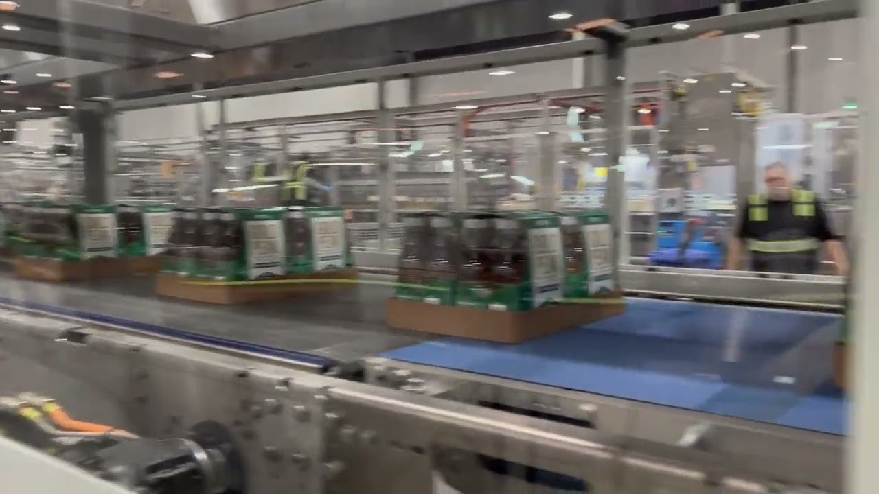 Krones Model VARIOPAC PRO TFS-4-DS Tray Shrink Packer
