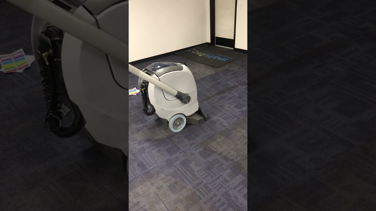 Advance ES400 carpet extractor- listen to the people using this--- this unit is a difference-maker!