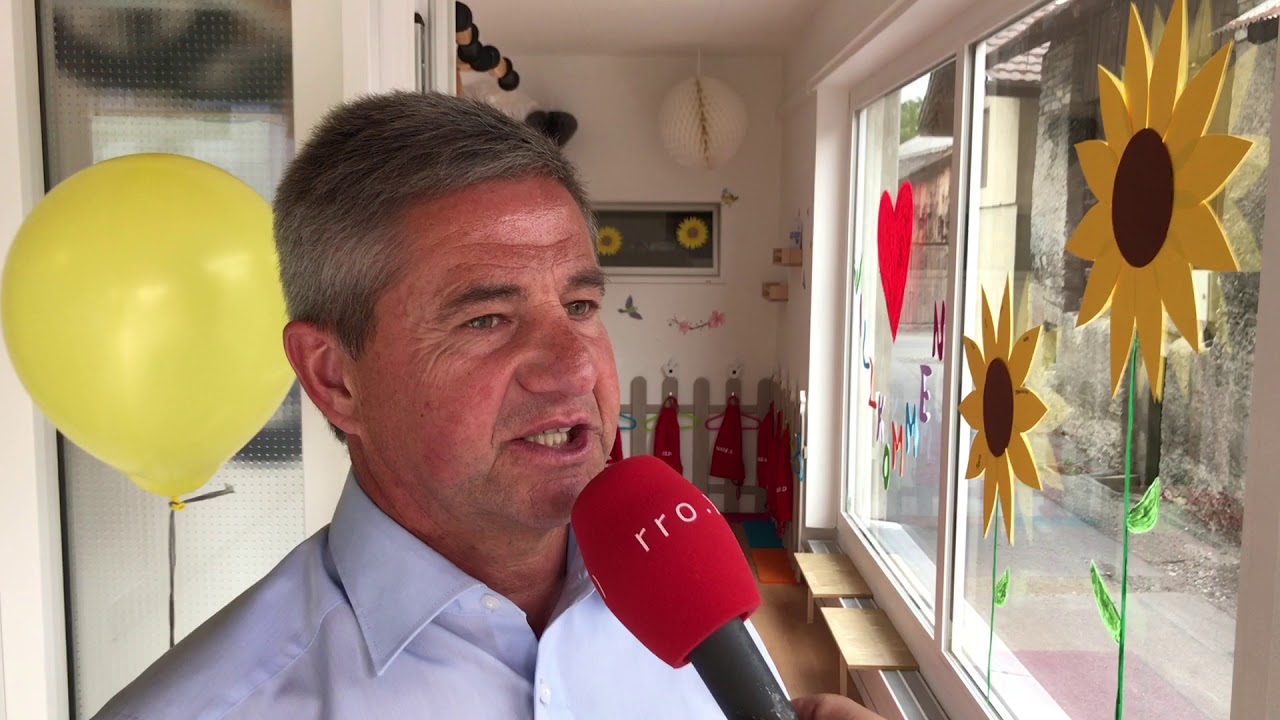 Gemeindepr&auml;sident von Turtmann-Unterems Marcel Zenh&auml;usern zum neuen Kita-Standort in Turtmann