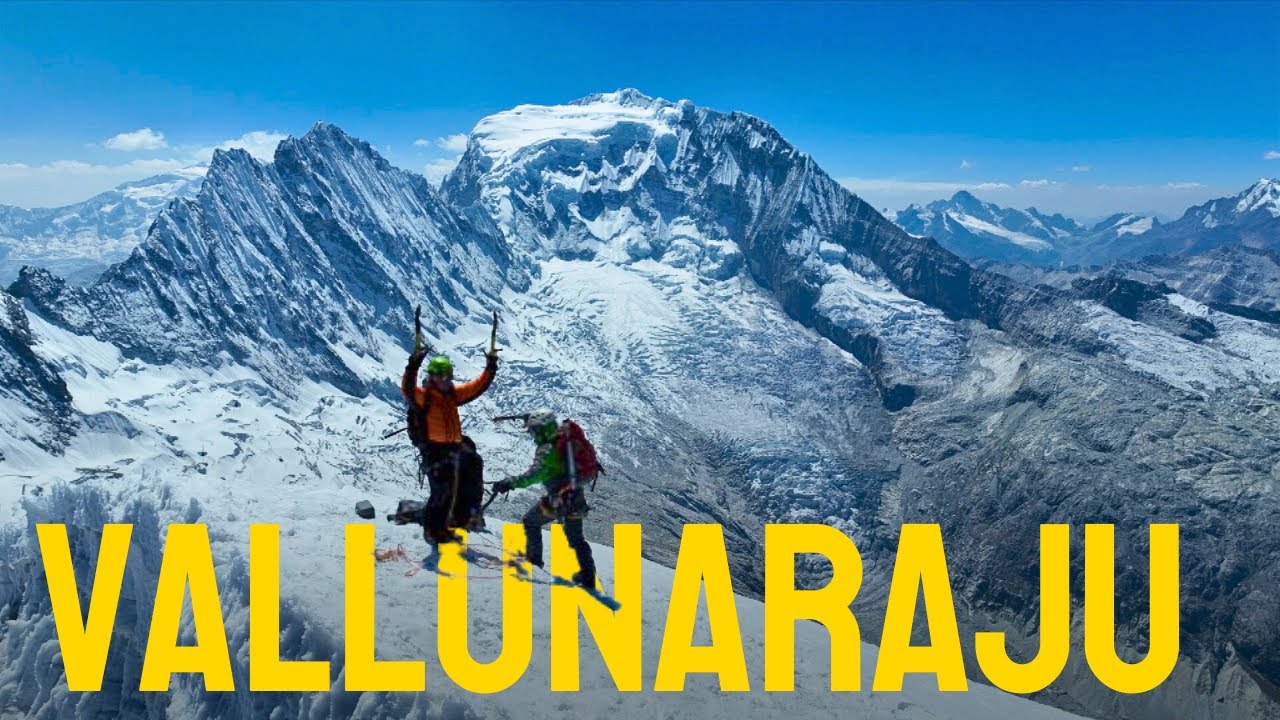 Ascensión al VALLUNARAJU de 5.686 metros en Perú