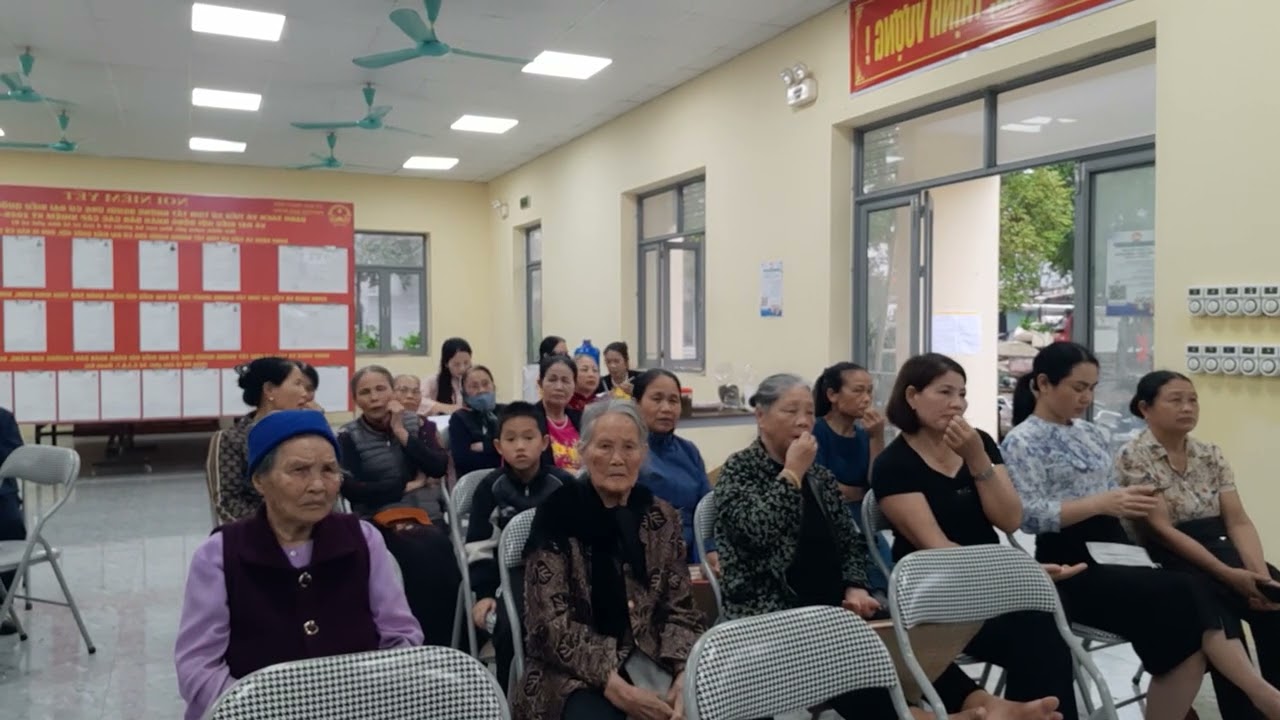 Chào mừng ngày Phụ Nữ Việt Nam Hoàng Tuyến và Ngọc Thanh trình bày bài hát chèo về thăm Quê Mẹ