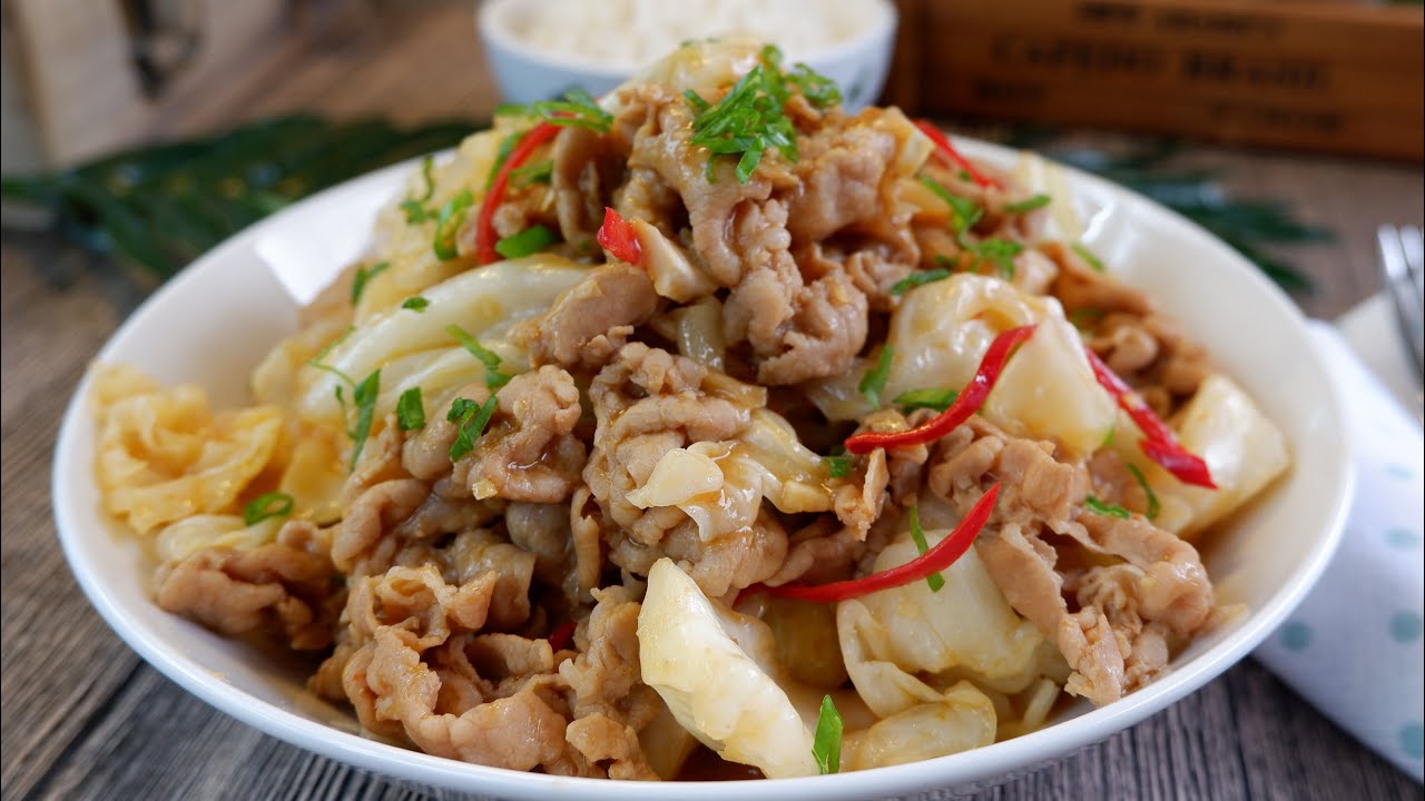 We couldn’t resist this Insanely Tasty Pork & Cabbage Stir Fry Recipe 日式回锅肉 Japanese Hoikoro