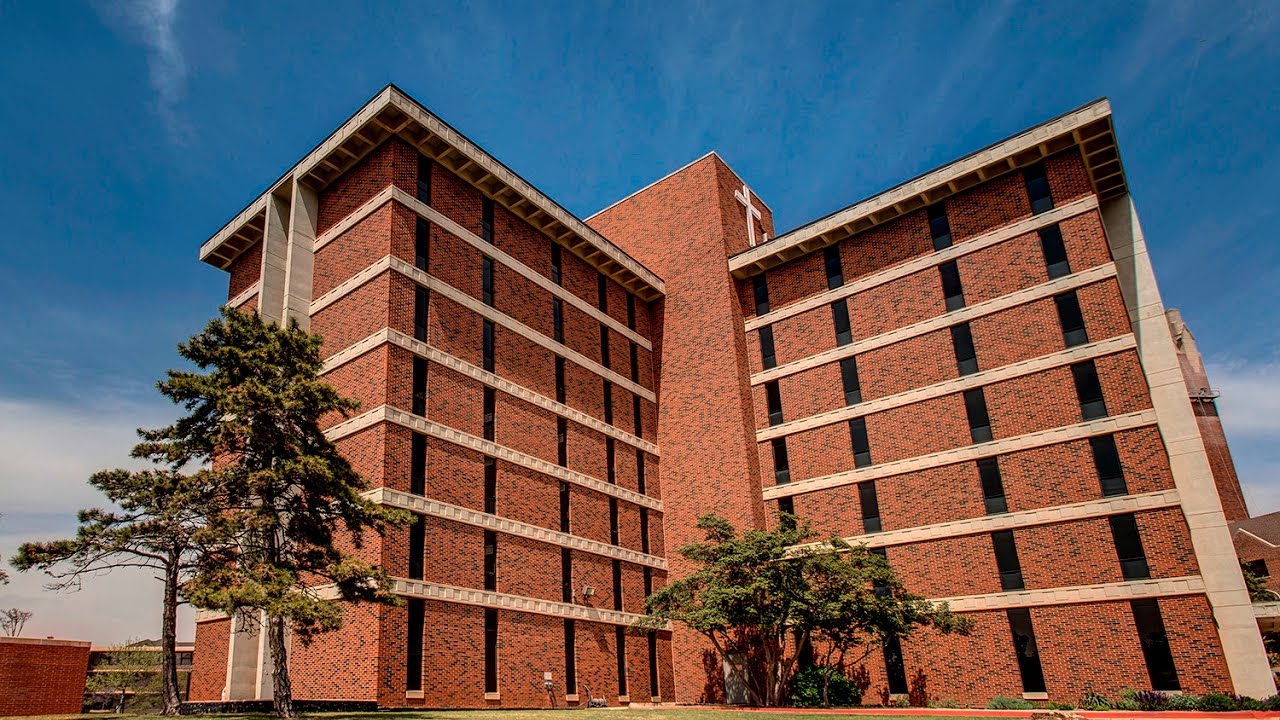 Freshmen Housing - Walker Hall Room Tour