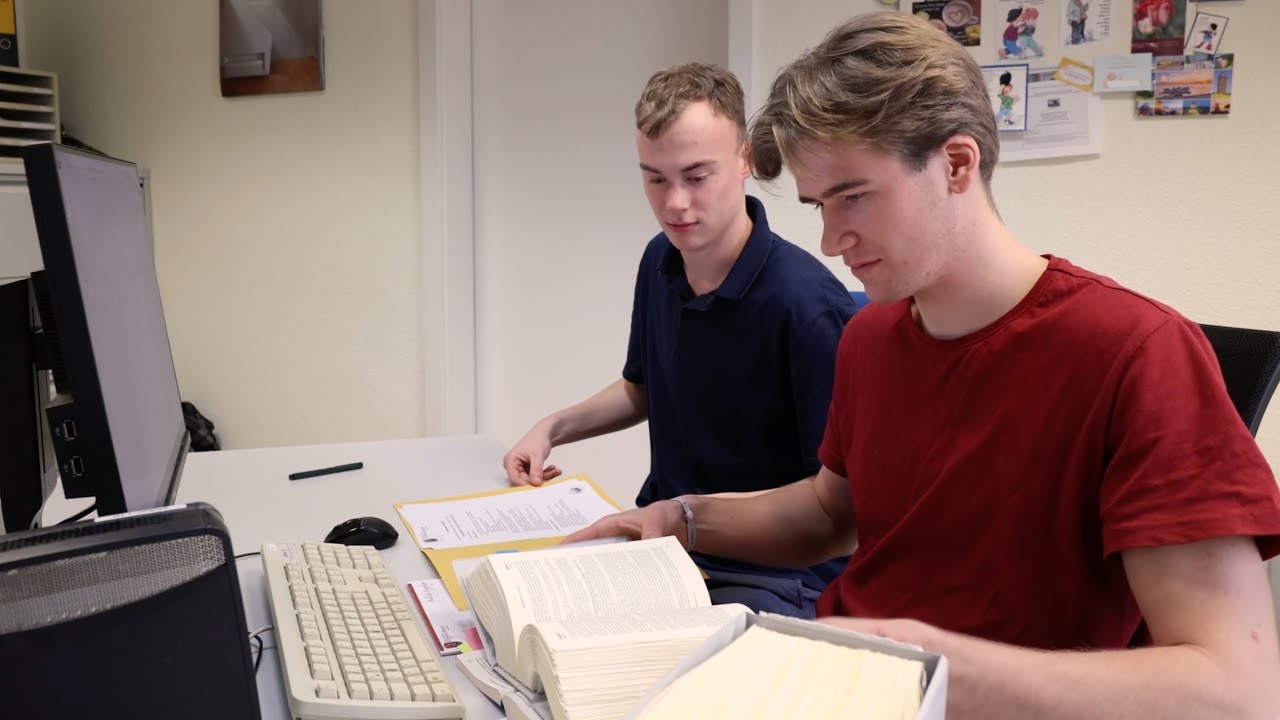 Die Ausbildung zum Verwaltungsfachangestellten (m/w/d) ist alles andere als langweilig!