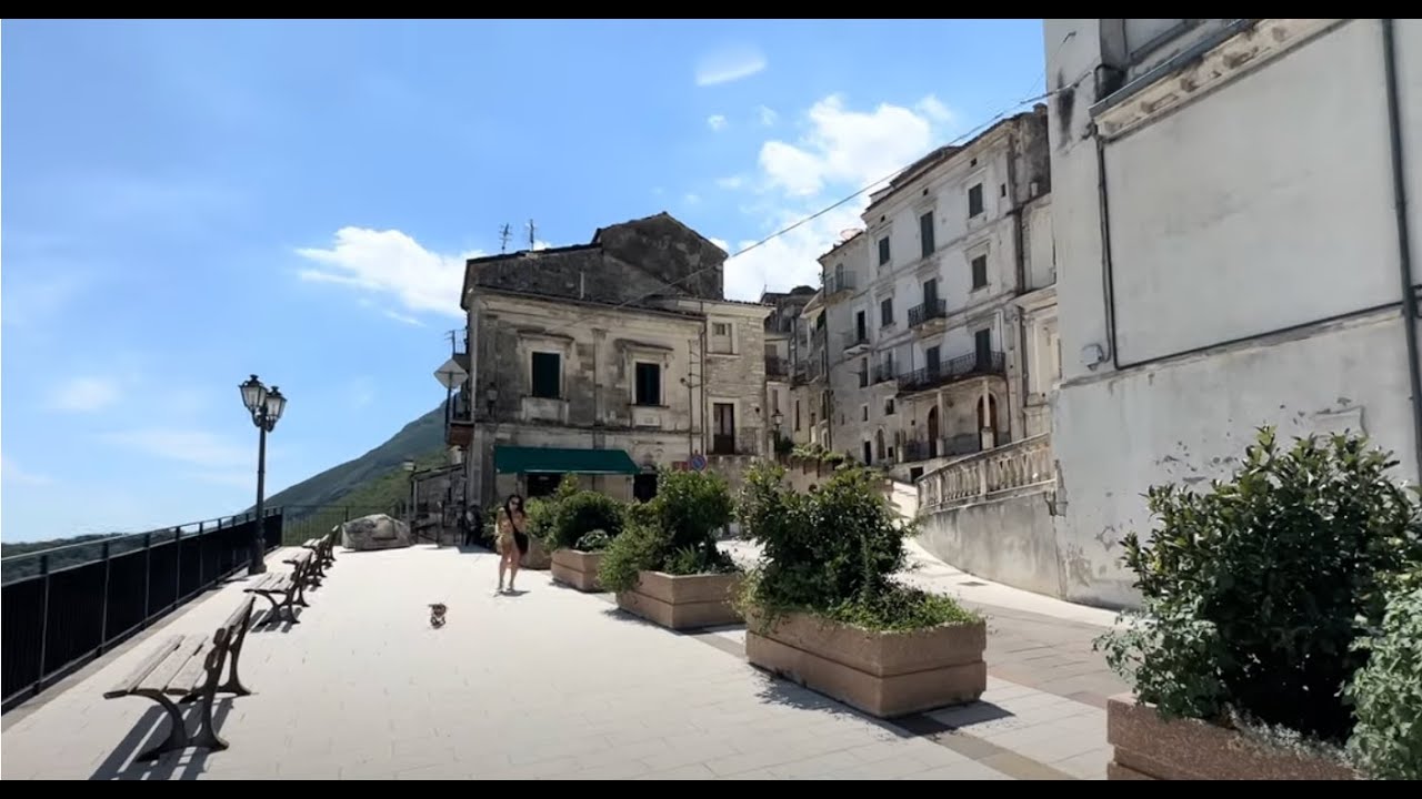 A walk thru Pennapiedimonte Italy