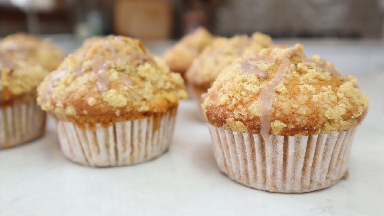 Jesienne muffinki z jabłkami i cynamonowym lukrem