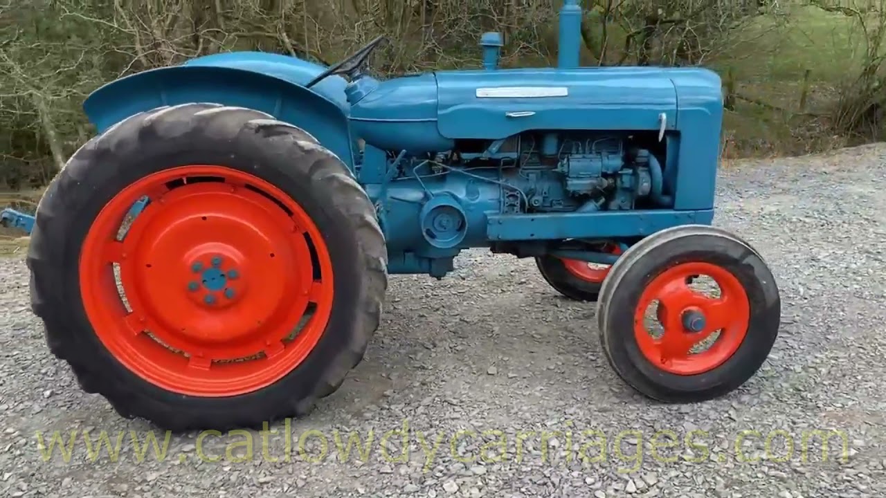 FORDSON SUPER MAJOR SMART & RUNNING WELL TRACTOR SOLD BY www.catlowdycarriages.com
