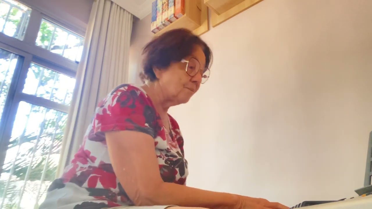 CAMINHADA -  Manoel Carvalho