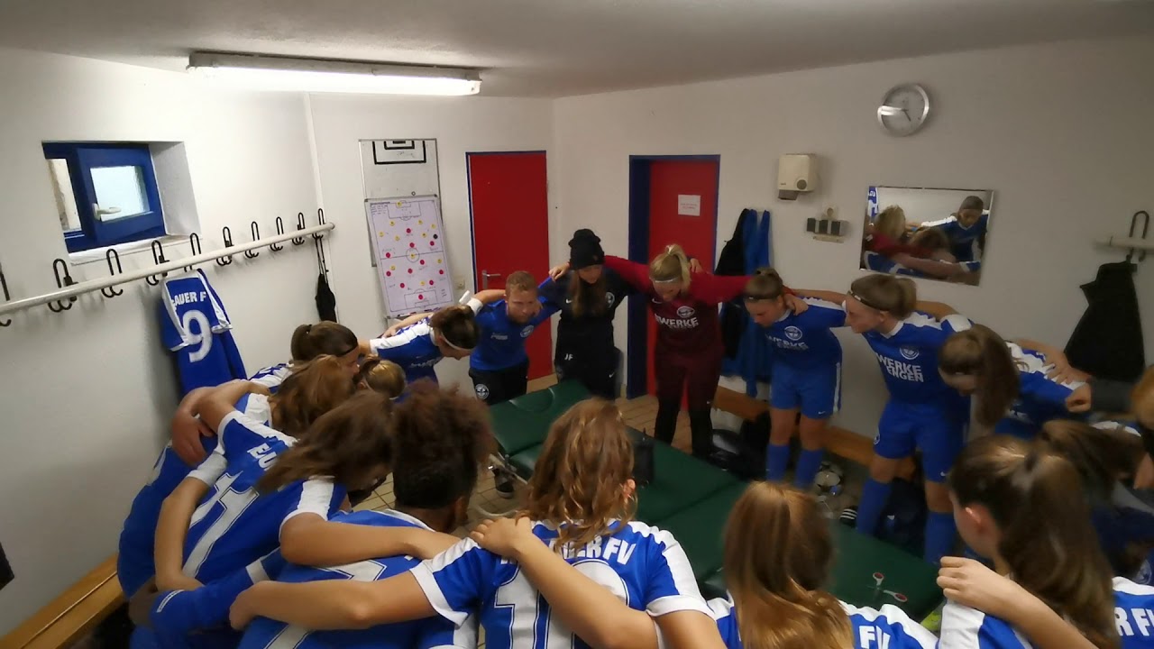 Kabinenansprache B-Juniorinnen gegen SC Sand