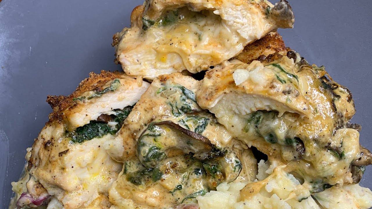 How to make stuffed Chicken Breast|| Mushroom & Spinach|| In a creamy garlic mushroom Sauce