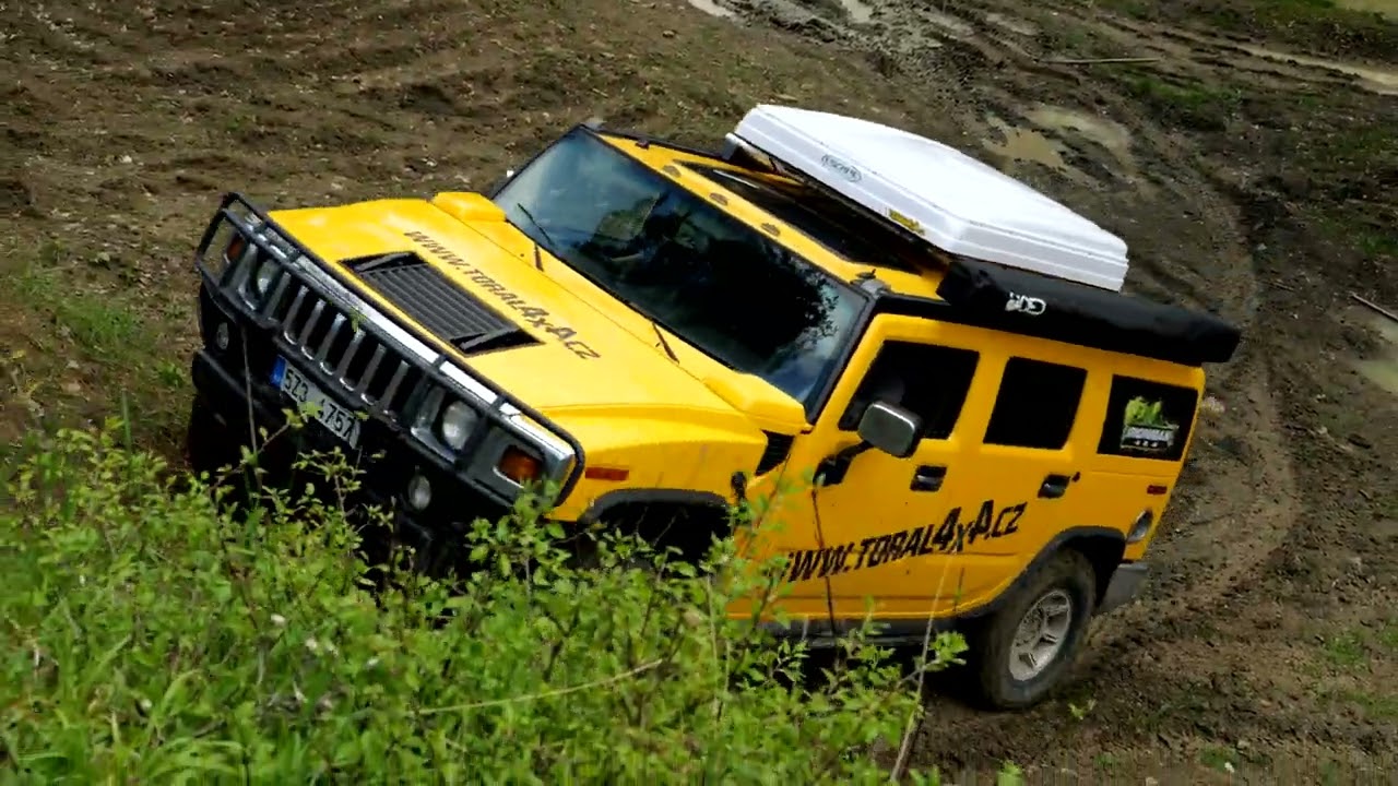 4x4 offroad PRVÝ JARNÝ VÝLET 2023 Hummer H2 Toyota Landcruiser 80 Land Rover Defender Jeep Cherokee.