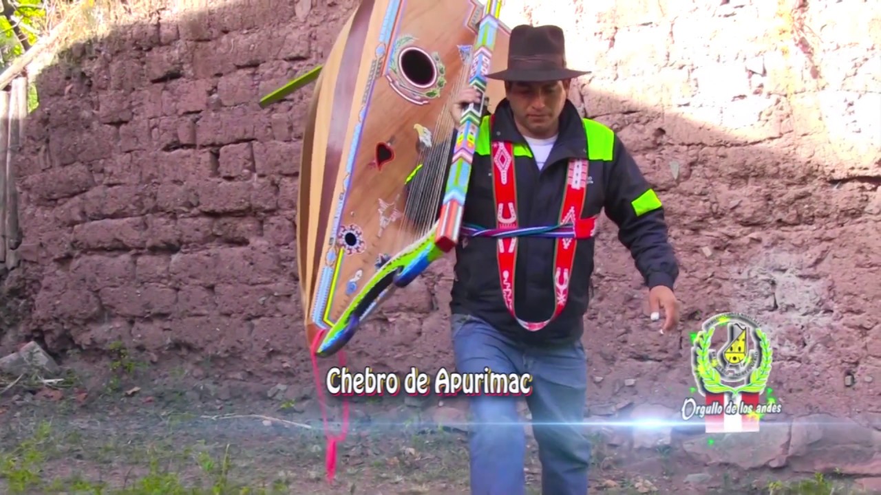 chebro y luna corazon tema; socco calle esquinachapi