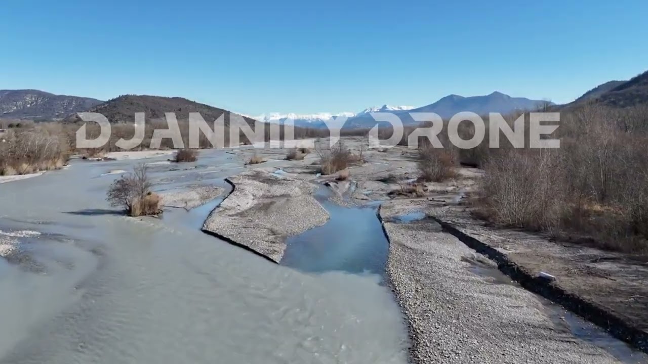 Détente au bord de l’eau #djimini4pro #drone #travel #dji #nature #dronevideo #mountains #panorama 