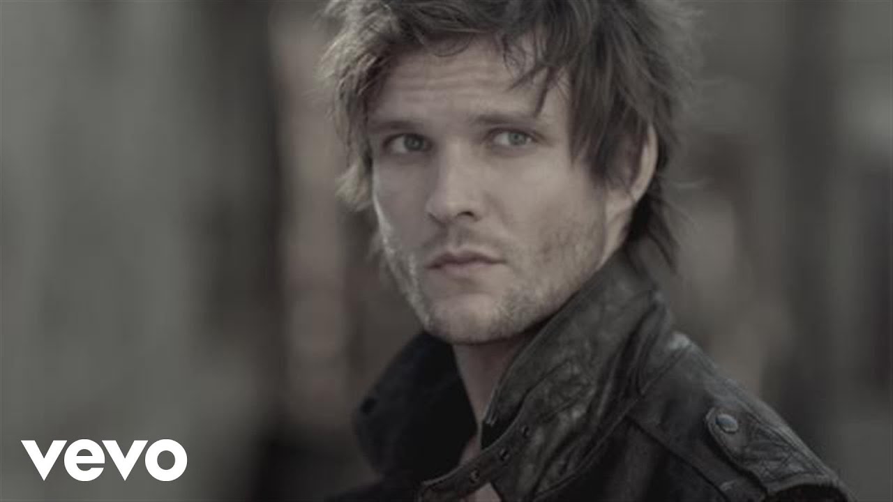 Boys Like Girls - Be Your Everything (Official Video)