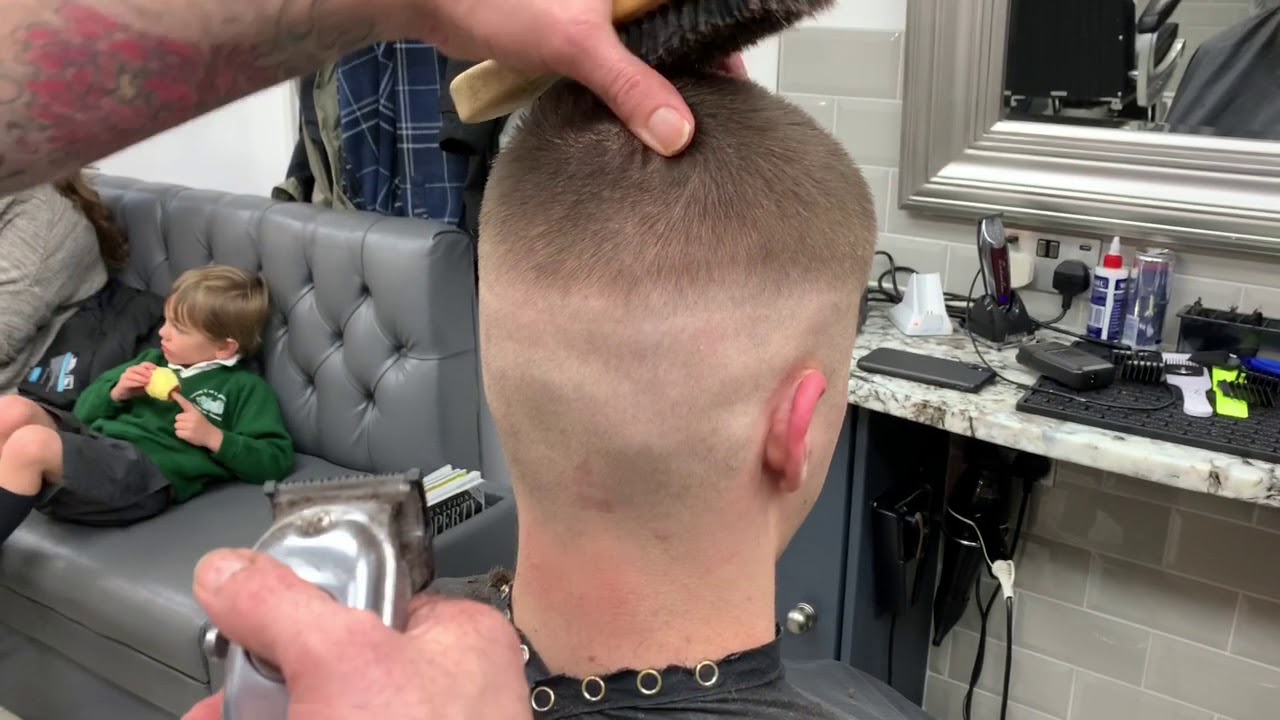 LEARN HOW TO SKIN FADE WITH A GRADE 5 ON TOP. USING WAHL 1919’S, STERLING 2’S AND DETAILER LI’S