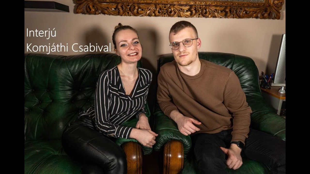 Komjáthi Csabi maga a teljes őrültség, Erzsi is here