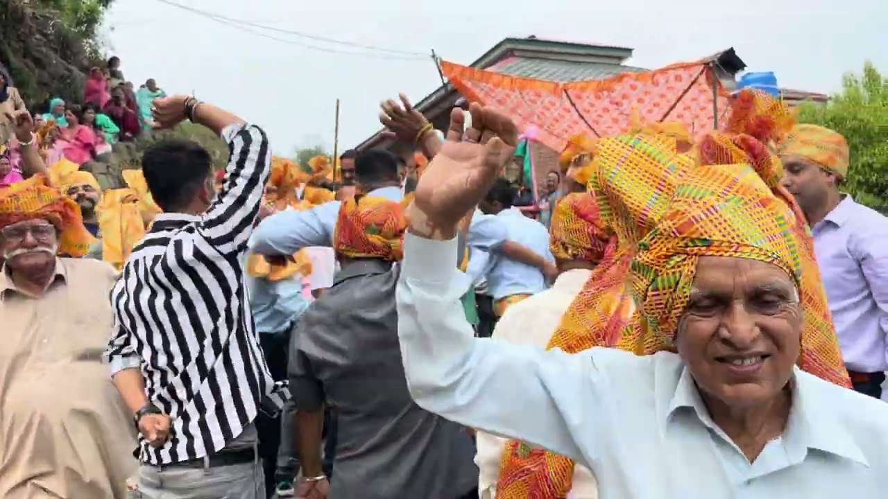 Mandyali wedding dance nati l Himachal Pradesh l joginder nagar Mandi l ludi