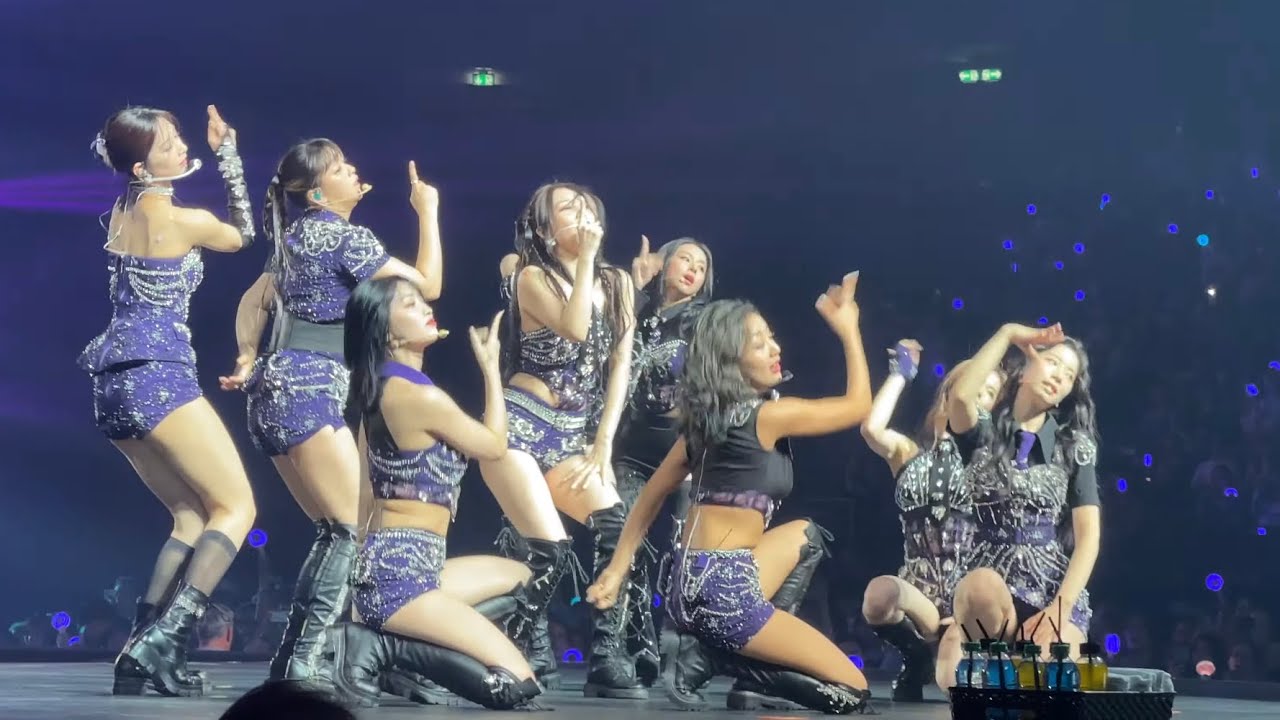 230913 MORE & MORE Twice Ready To Be Tour - Mercedes Benz Arena Berlin Day 1 Fancam