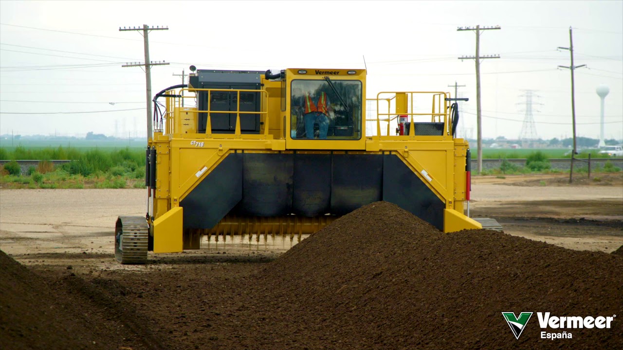 CT718 - Volteadora de compost - Vermeer España