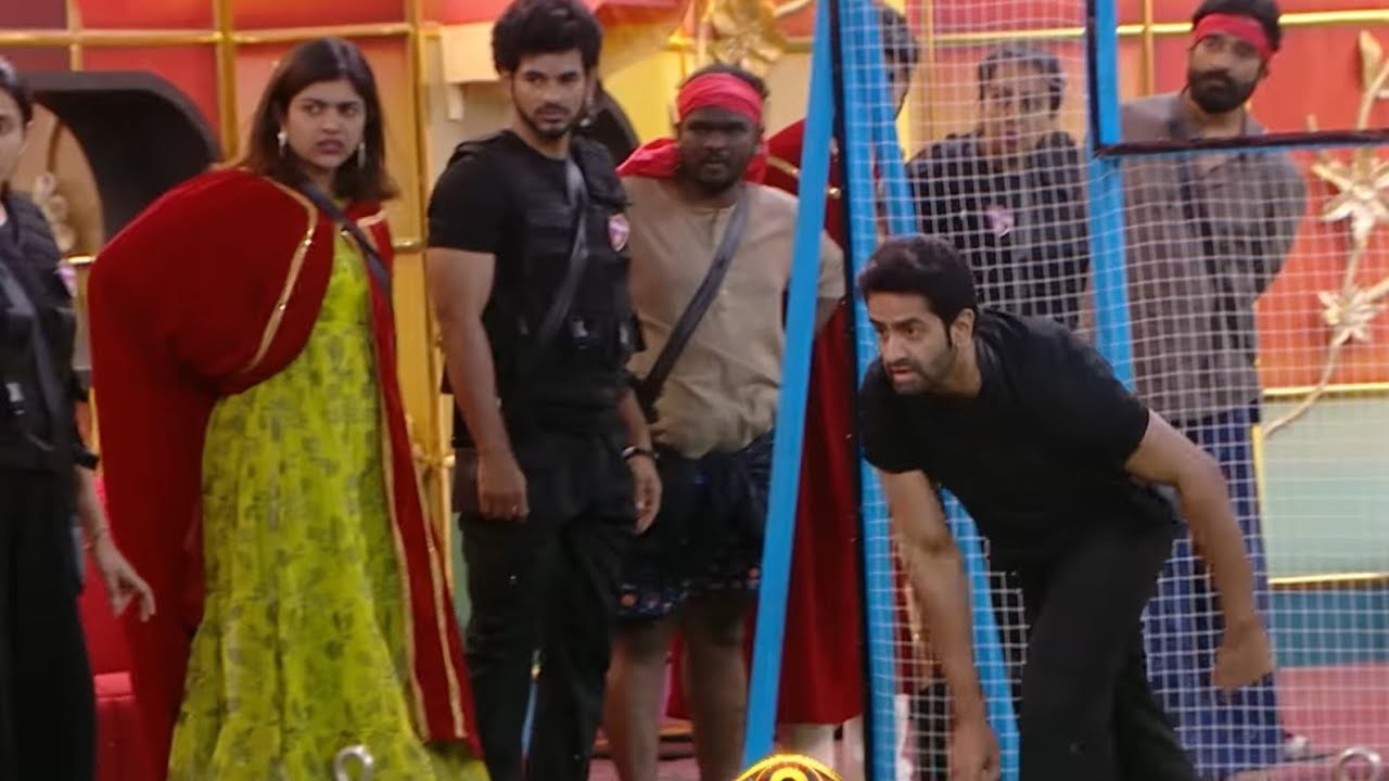 Aim for crown |Praja tirugubatu|task|Biggboss9 telugu|Review By Adhirey #adireddy 