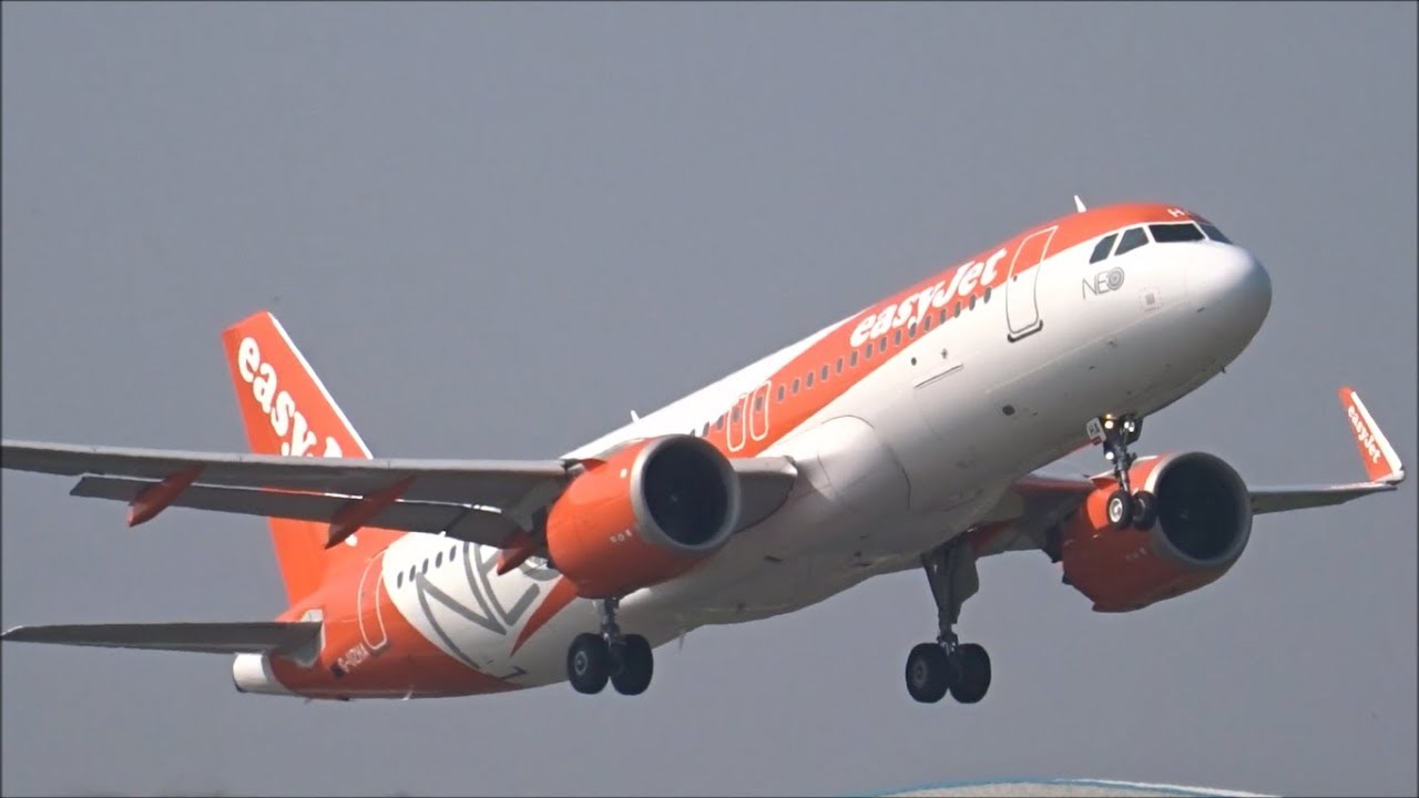 ✈ EasyJet A320NEO Start up & Departure from London Southend Airport! *Great Sounds*