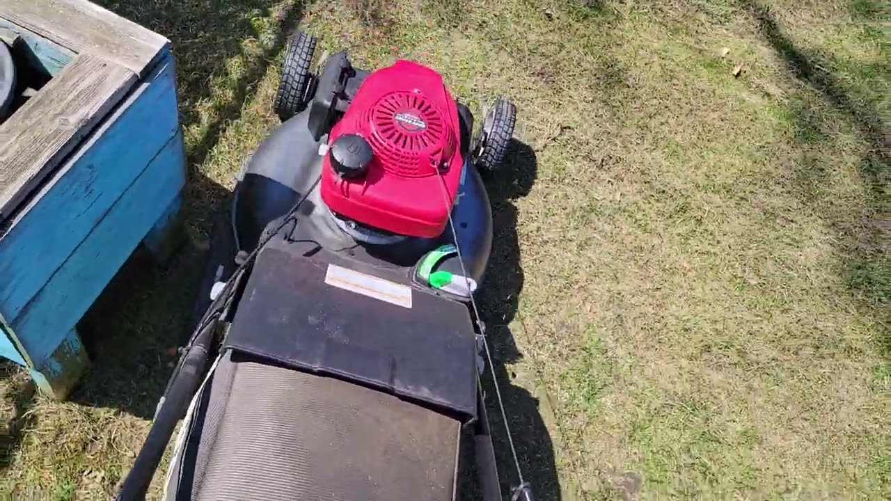 Honda HHR216 first start and mow of season