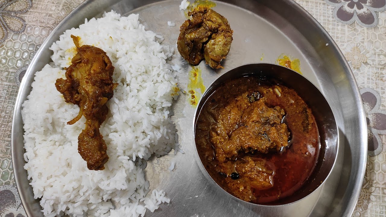 🔥 Eating Yummy Chicken Curry 🍗 with Steaming Chawal 🍚 | Desi Food Love 😋✨