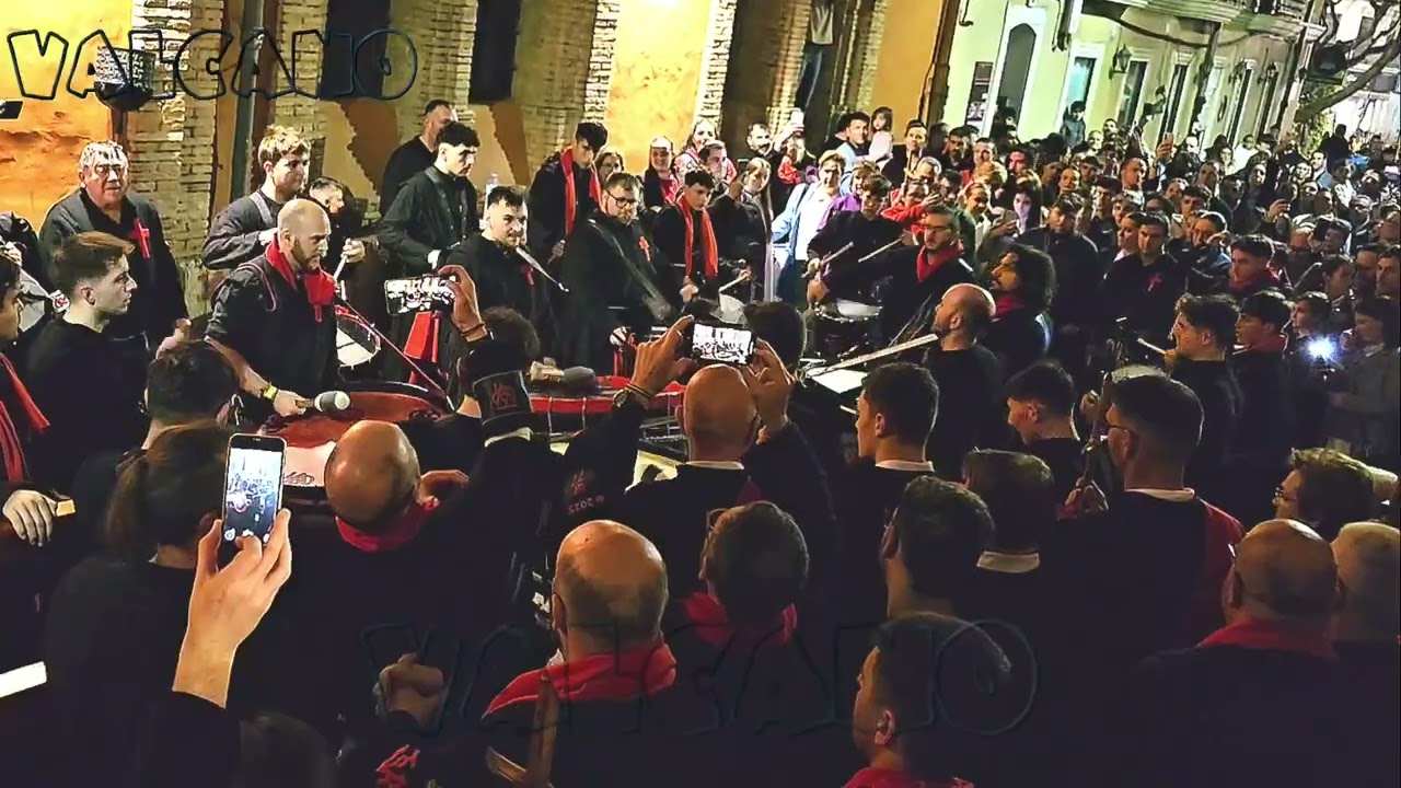Toque de tambor en el Dosel del Santo Sepulcro Alzira 2025
